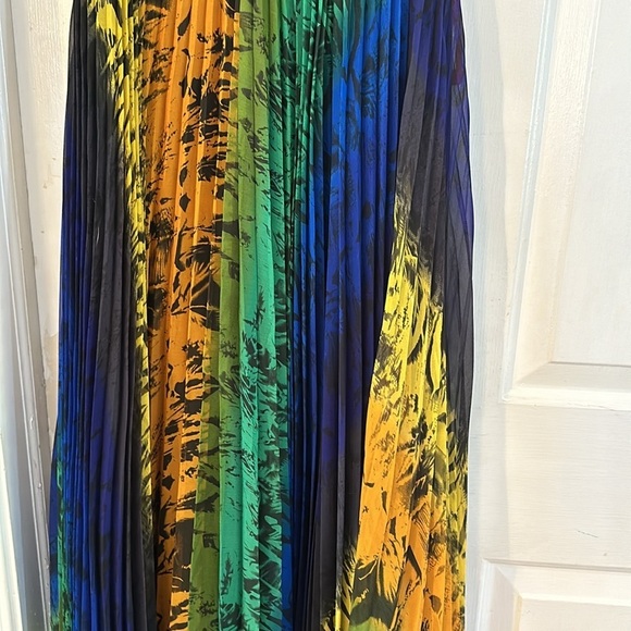 NWT Women’s Bicici Multi Color Halter Top Sequined Waist Maxi Dress Size Small - Picture 4 of 11